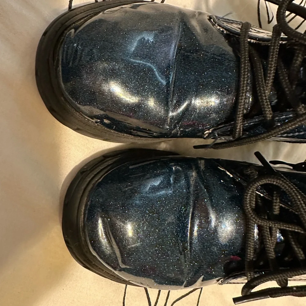 Girls’ Glitter Patent Combat Boots — Navy/Black